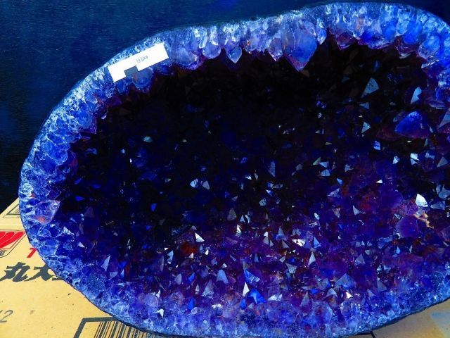 ウルグアイ産 天然水晶宝石