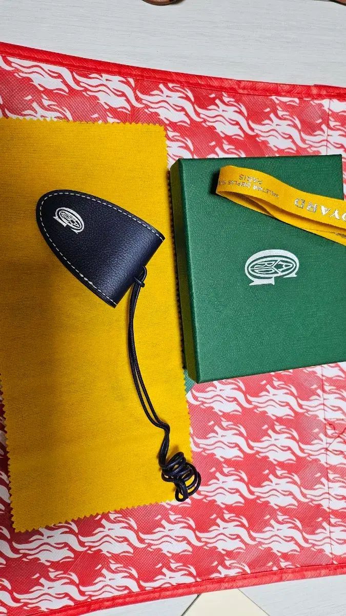 ゴヤール クロ ユニバーサル ネイビー バッグチャーム バッグクリップ