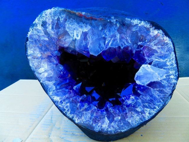 絶品濃い濃い超強パワー☆超迫力☆限定品☆ウルグアイ産☆天然水晶宝石