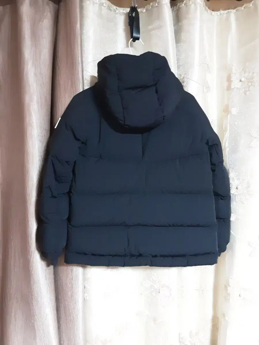 デサント スイス スキーチーム ダウン ブラック - メルカリ