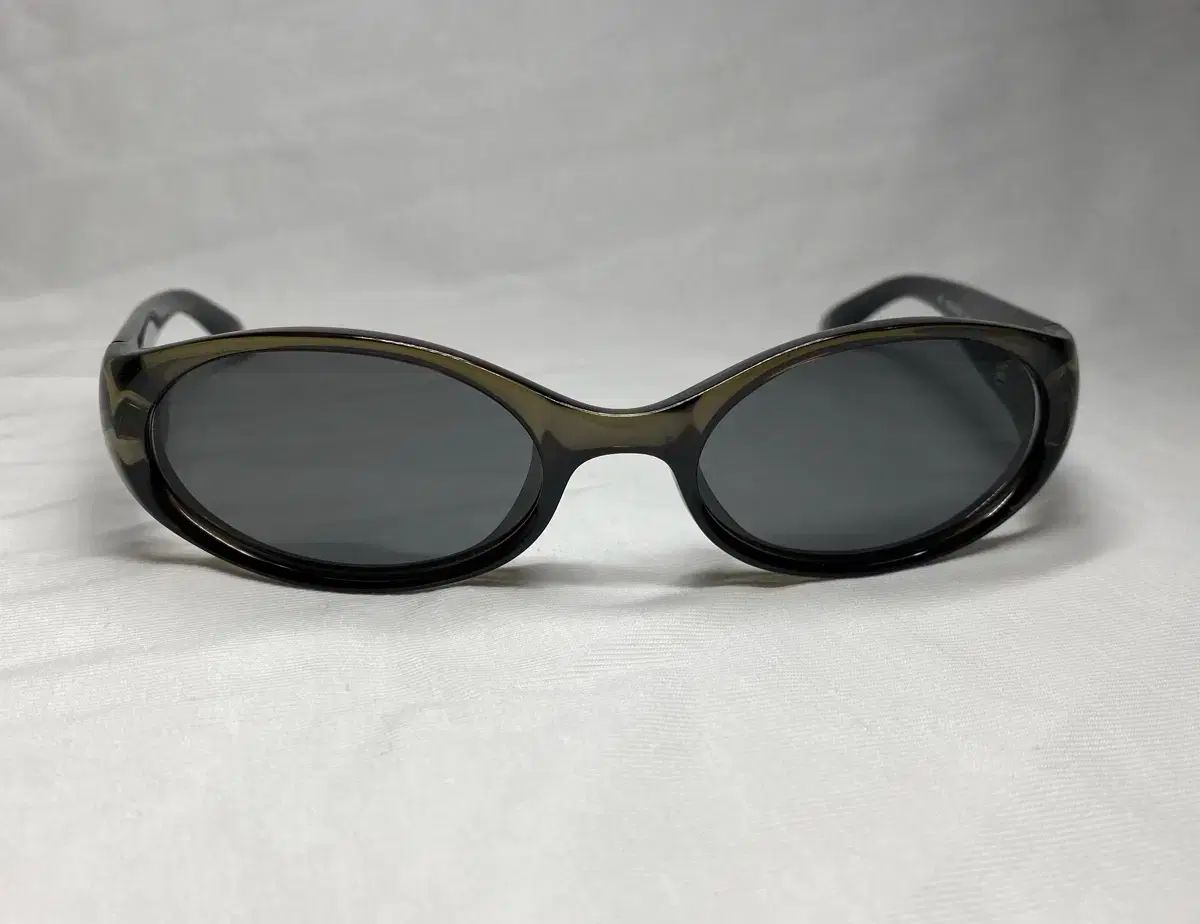 90s グッチ ヴィンテージ サングラス オーヴァル 購入 Gロゴ 廃盤