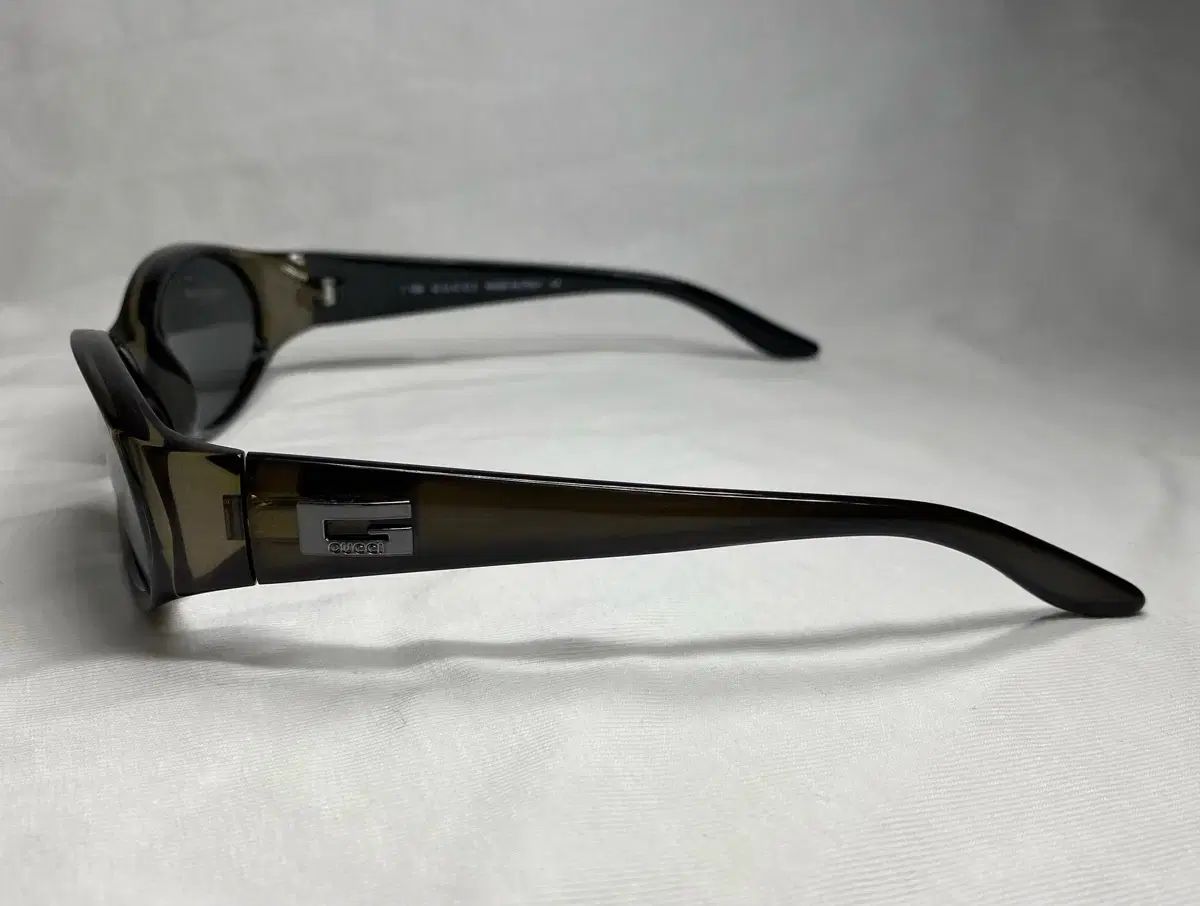 90s グッチ ヴィンテージ サングラス オーヴァル 購入 Gロゴ 廃盤