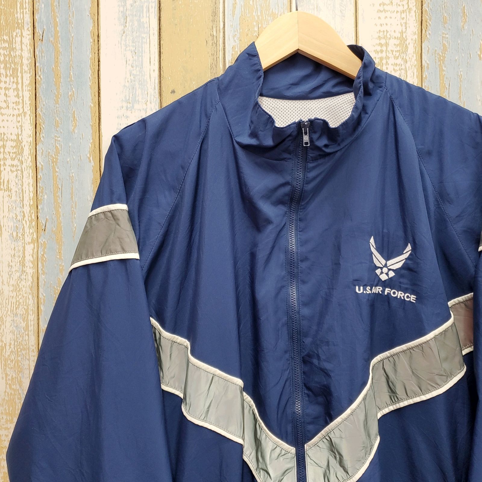 HA60☆米軍☆エアフォース☆トレーニングジャケット☆ミリタリー☆刺繍ロゴ