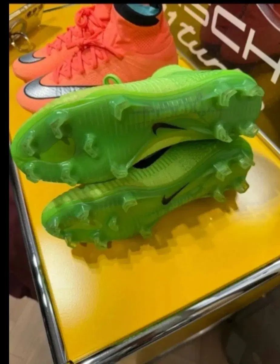 ナイキ マーキュリアル スーパーフライ v 250 口コミサッカー用品 フットサルシューズ 