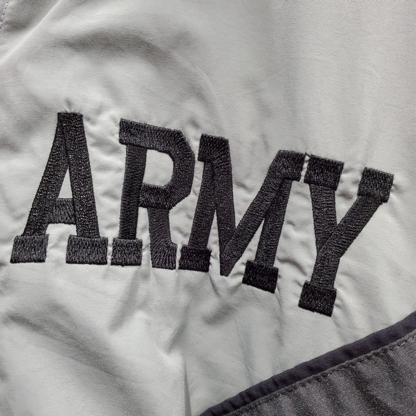 HA63☆army☆トレーニングジャケット☆米軍☆ミリタリー☆刺繍☆2XL 