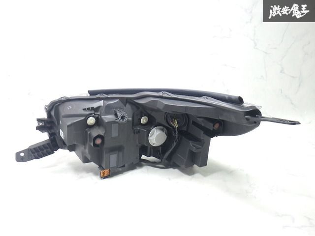 ☆レンズ面綺麗☆ スバル 純正 BT5 レガシィ アウトバック LED ヘッド