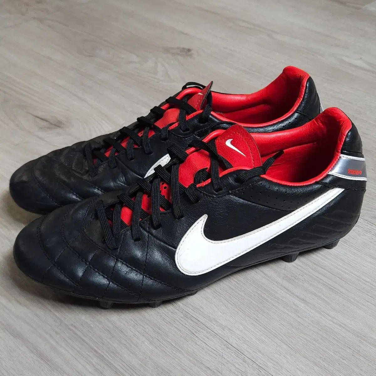 270 ナイキ ティエンポ ミスティック 5 HG