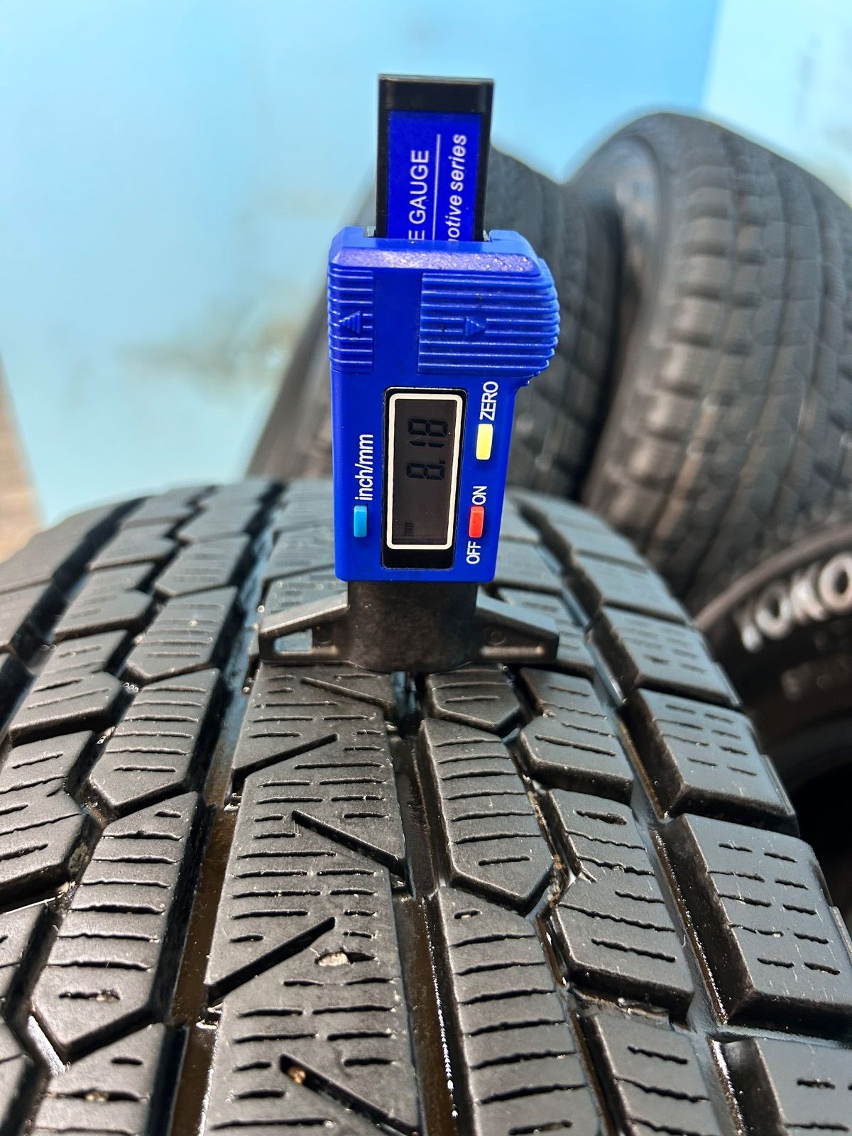 スタッドレスタイヤ4本セット