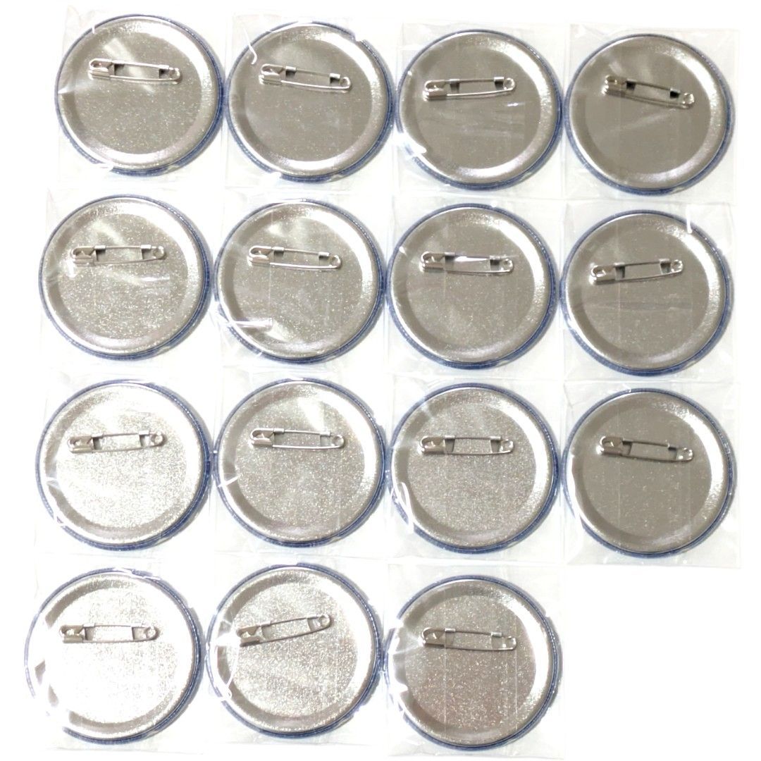 送料無料 24時間以内発送 未使用 15点セット KAITO ホログラム缶バッジ