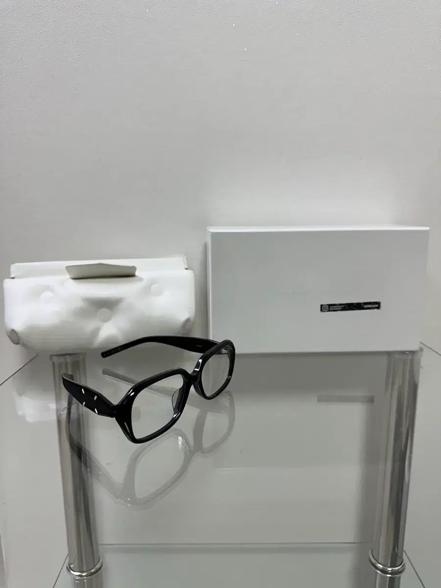 GENTLE MONSTER x Maison Margiela mm 212