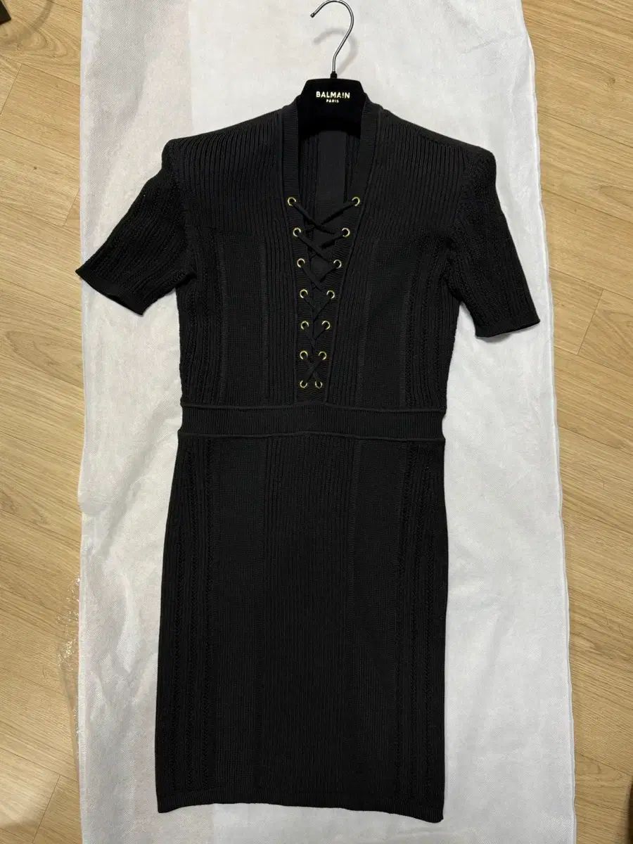 BALMAIN バルマン ブラック レースアップ ミニ ドレス