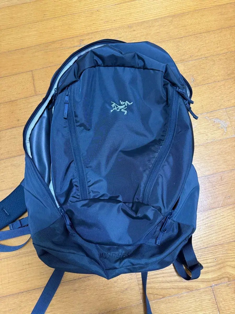 ARC TERYX アークテリクス マンティス 26 バックパック ネイビー