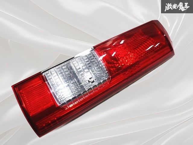 ☆破損無し☆ スズキ 純正 DA64W エブリィ ワゴン テール テールランプ