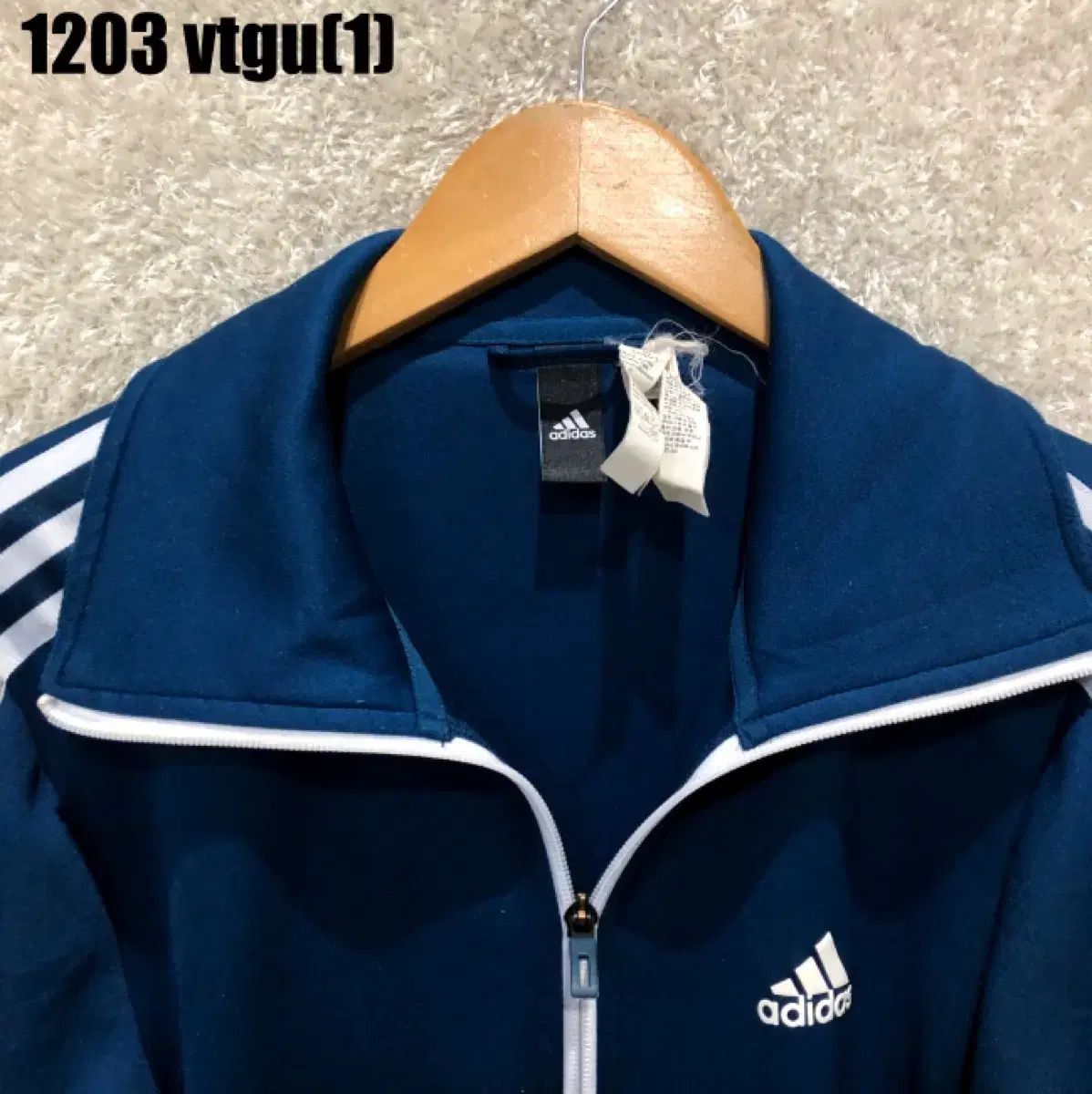 アディダス 3本線 トラック ジャケット ネイビー L - メルカリ