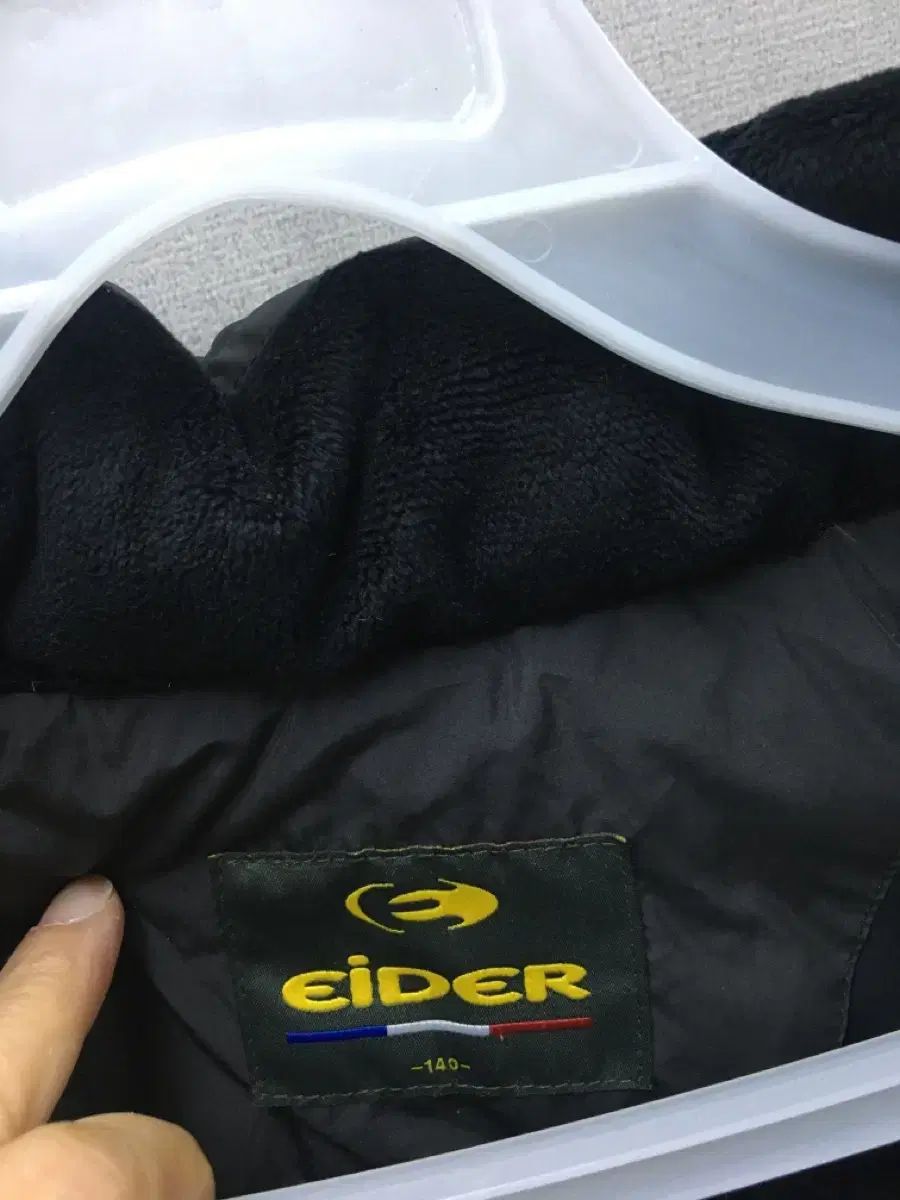 ブラック グースダウン