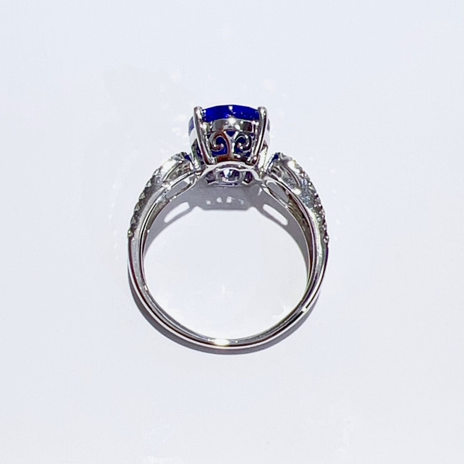 Pt950 天然 タンザナイト ダイヤ リング ブルー 12.5号 T3.76ct D0.3ct
