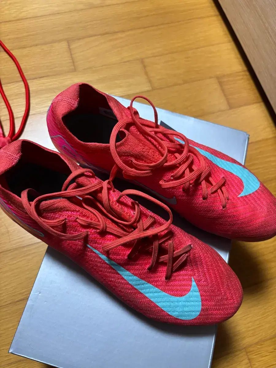 ナイキ ズーム マーキュリアル ベイパー 16 エリート FG