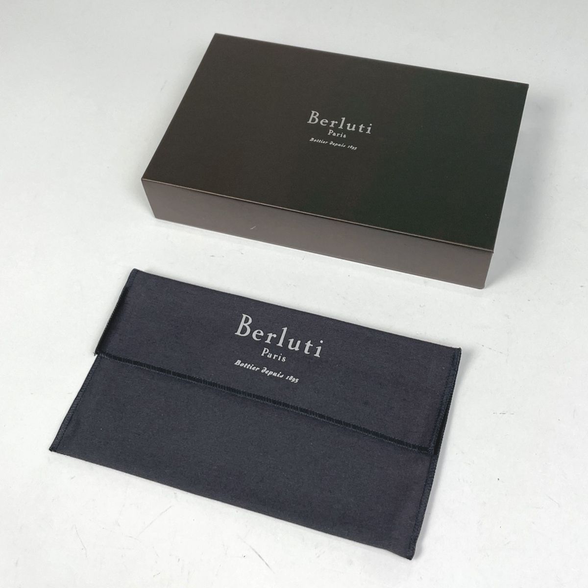 ベルルッティ Berluti エベネ 二つ折り長財布 カリグラフィ 長財布