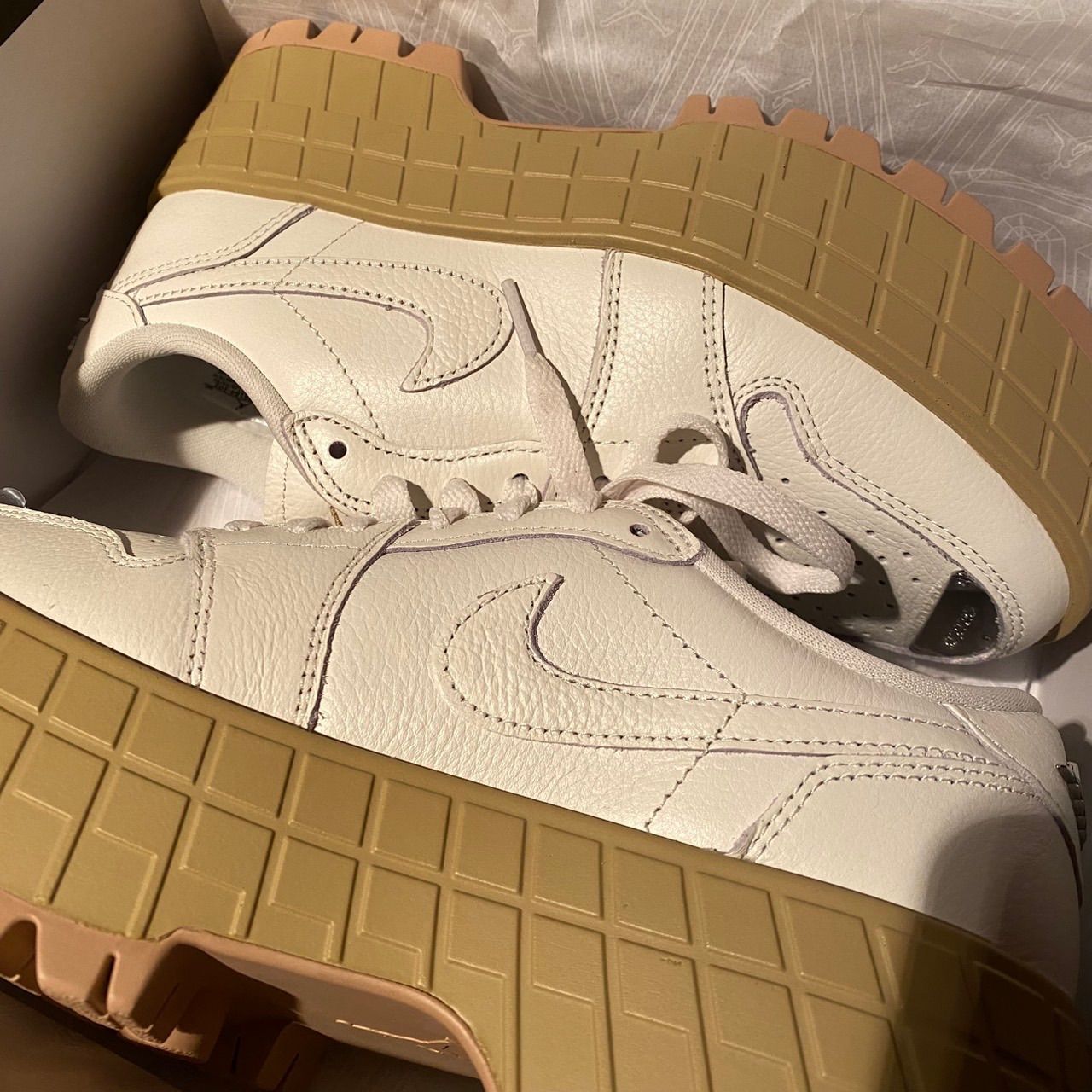 Nike W Air Jordan 1 Brooklyn Low Light Madder Root ナイキ ウィメンズ エアジョーダン1 ブルックリン ロー ライトマダールート HF 3184-101 白24 cm箱無し