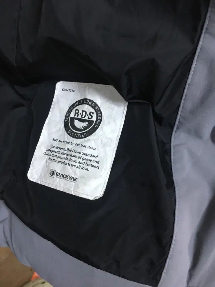 ブラック ダウンジャケット