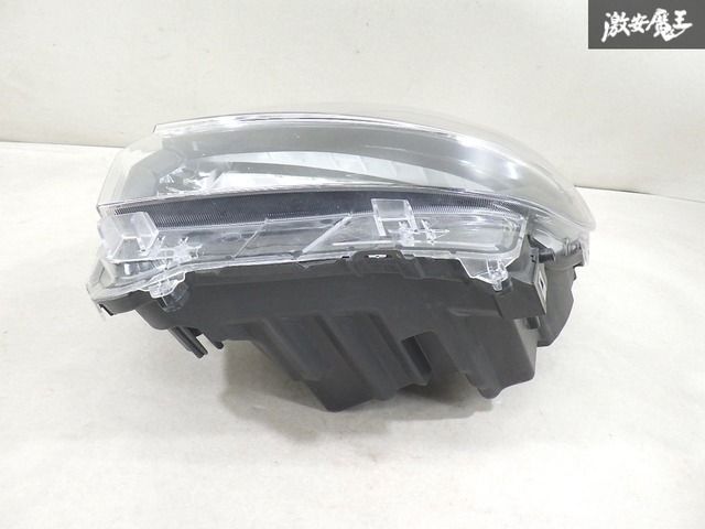 ストア出品】 ダイハツ 純正 LA650S タント カスタム LED ヘッドライト