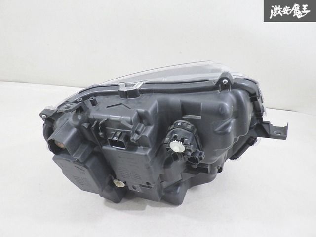 ストア出品】 ダイハツ 純正 LA650S タント カスタム LED ヘッドライト