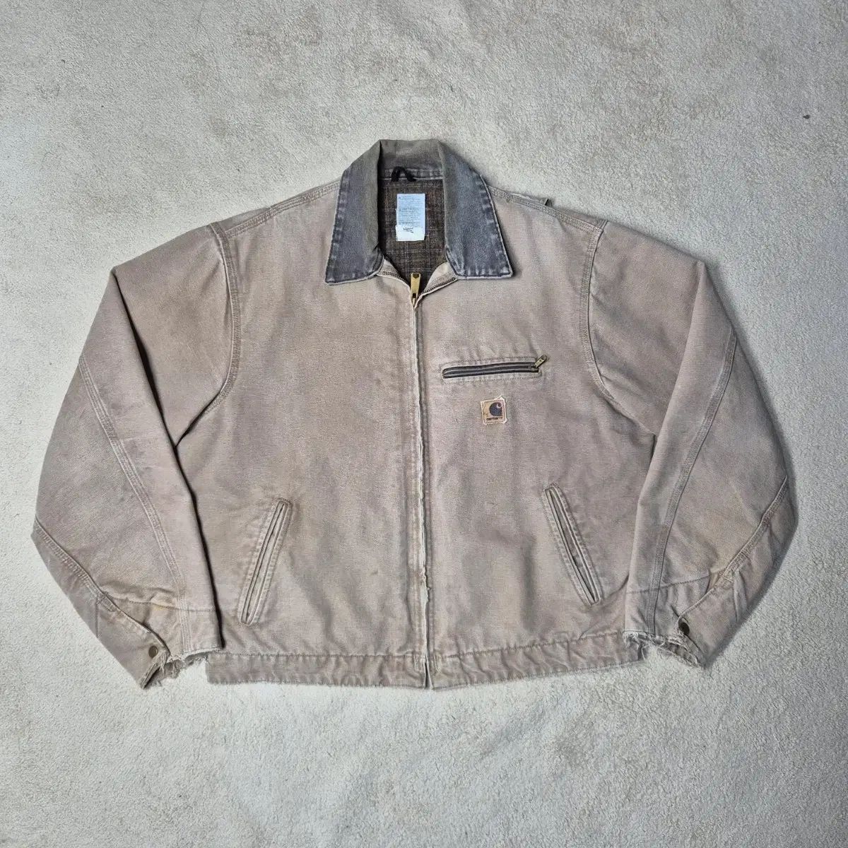 Carhartt カーハート デトロイト j 97