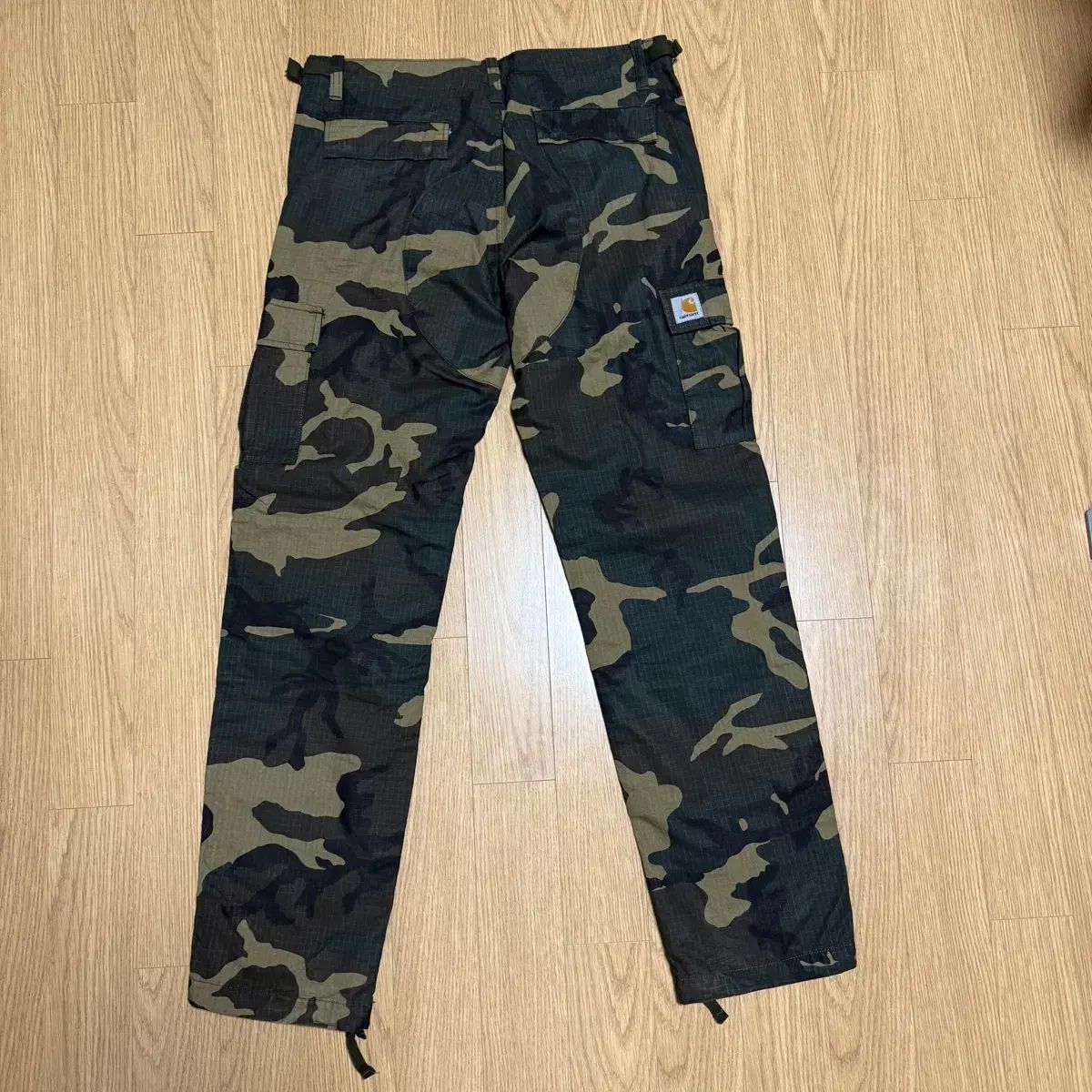 30 x 32 carhartt wip カモ カーゴ パンツ