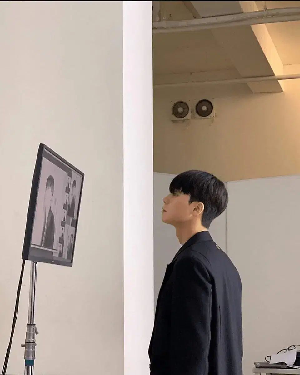 唯一実物 海外輸出用 名作 ウーヨンミ 20 fw ピークド ラペル ブレーザー