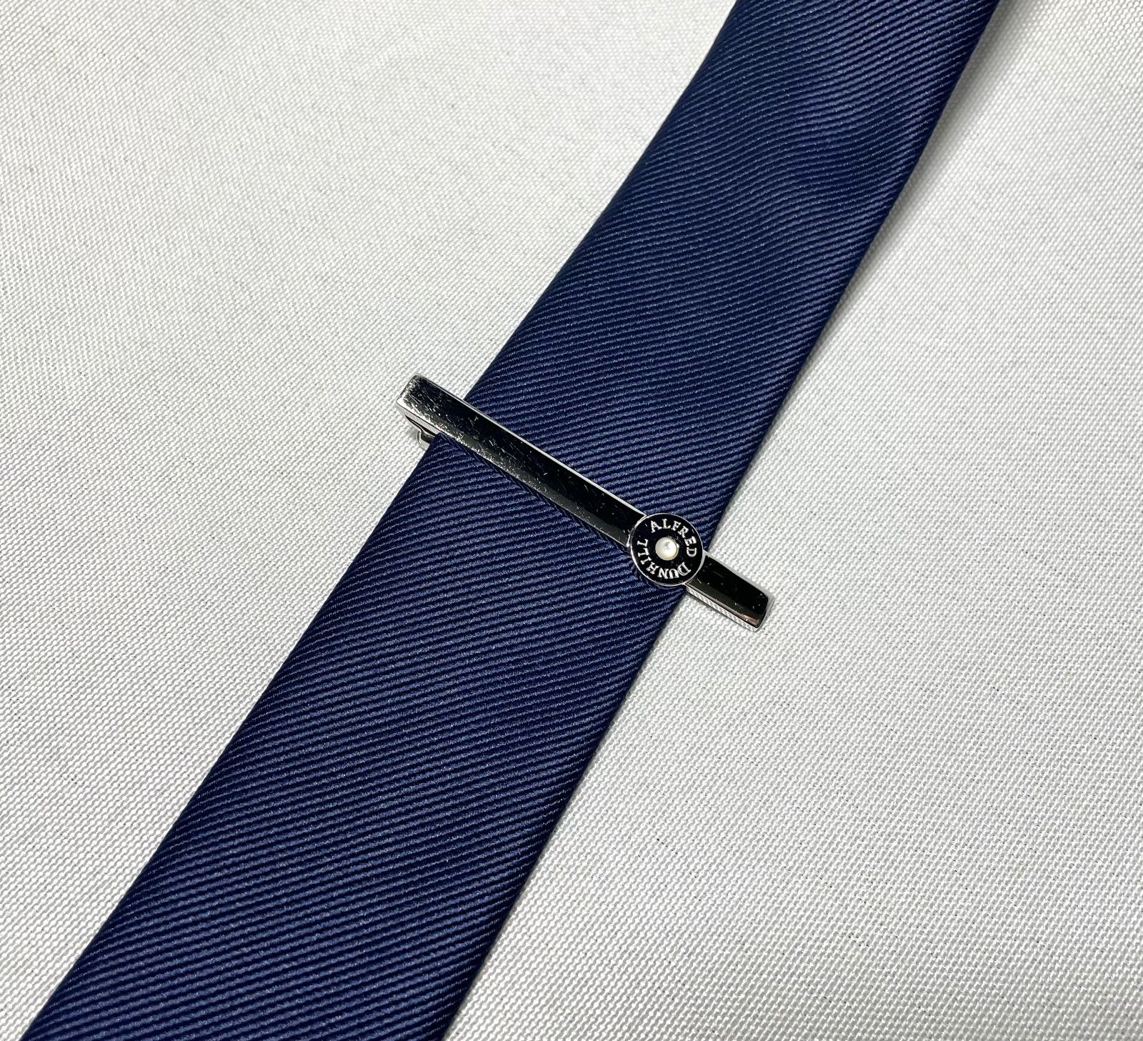 Alfred Dunhill アルフレッドダンヒル ロゴ文字 ホワイトストーン装飾