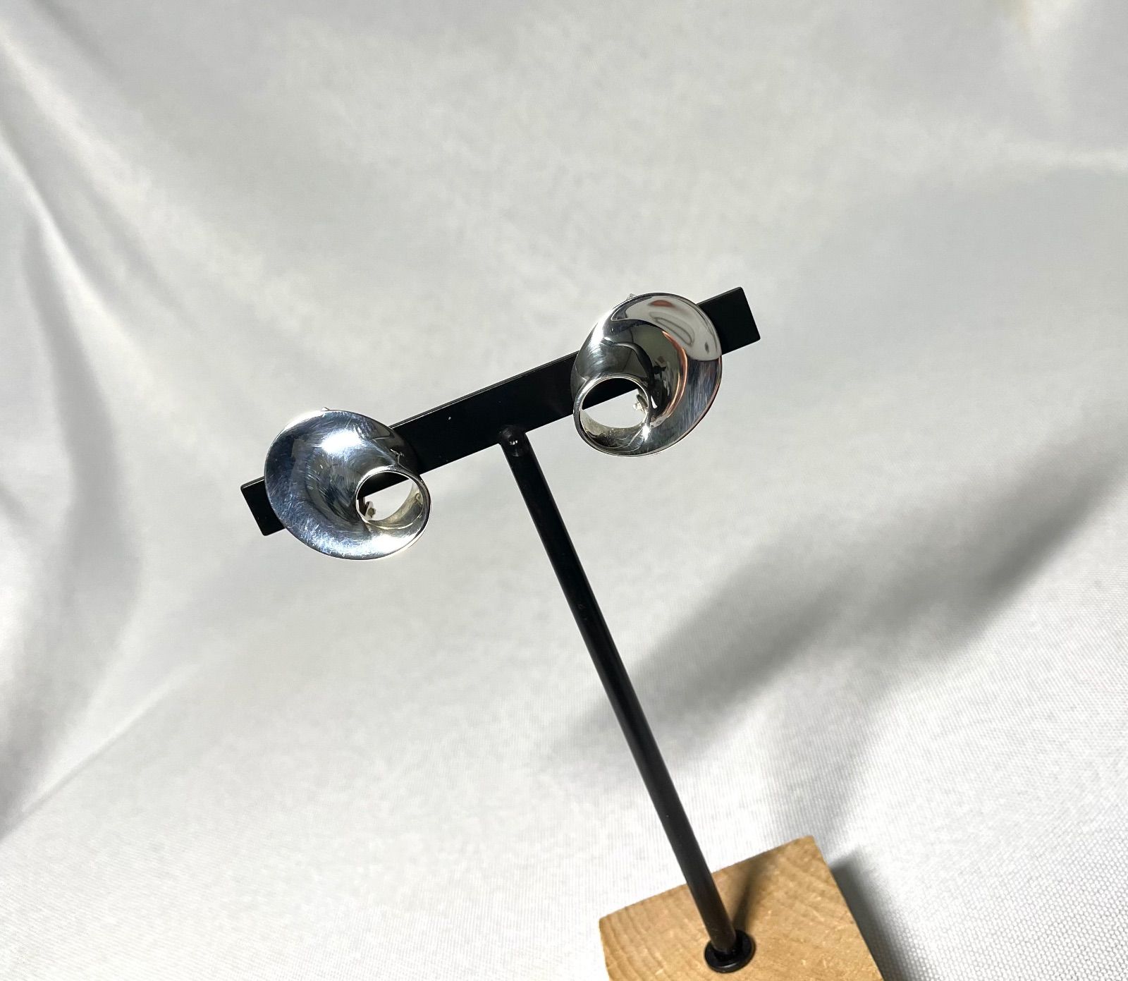 Georg Jensen ジョージジェンセン 142 トールン メビウス 鏡面スターリングシルバー SV 925 イヤリング デンマーク 男女兼用