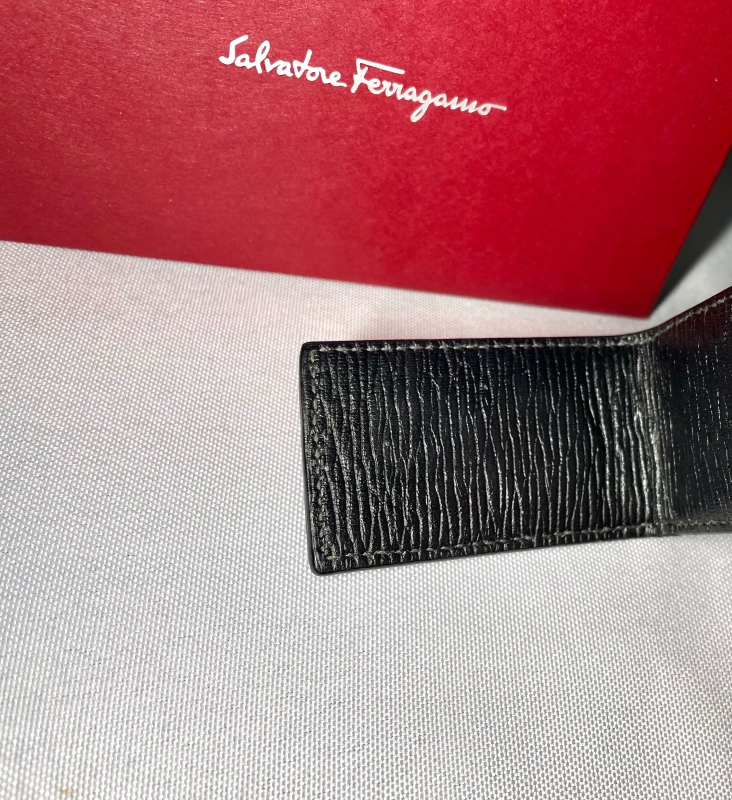 Salvatore Ferragamo サルヴァトーレフェラガモ ブランドロゴプレート