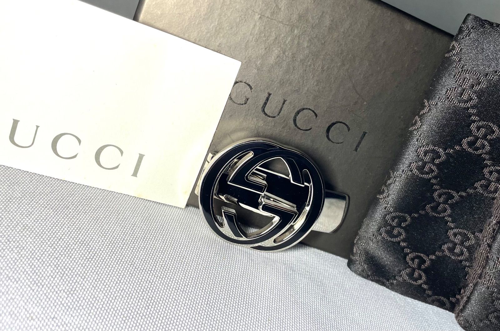 美品 GUCCI グッチ インターロッキングG GGロゴ 鏡面シルバー&ブラック