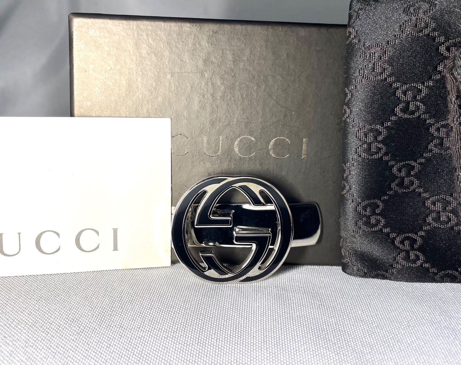 美品 GUCCI グッチ インターロッキングG GGロゴ 鏡面シルバー&ブラック