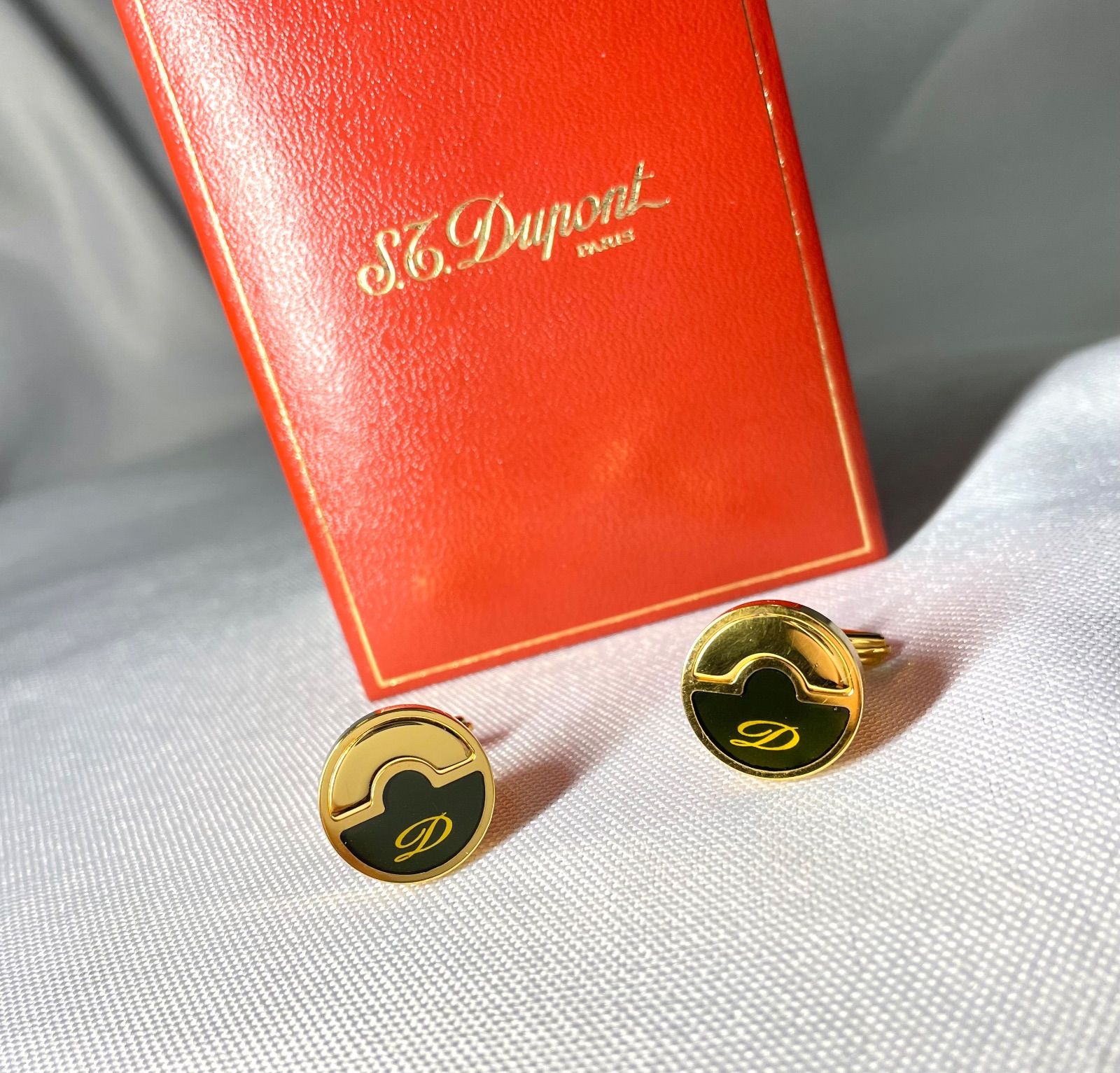 S T Dupont デュポン Dロゴ ダークカーキ系＆ゴールド オーバルカフス カフリンクス ボタン メンズ ケースあり