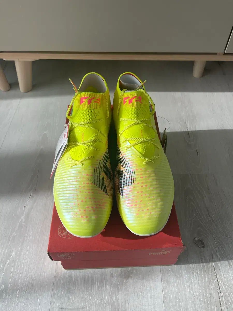 プーマ 퓨チャー8 mg 高品質 選手用 サッカーシューズ