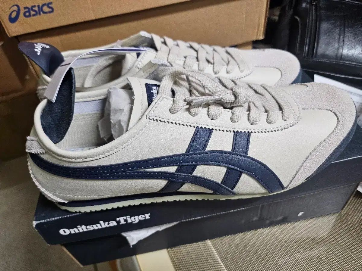 アシックス オニツカタイガー 265(260)