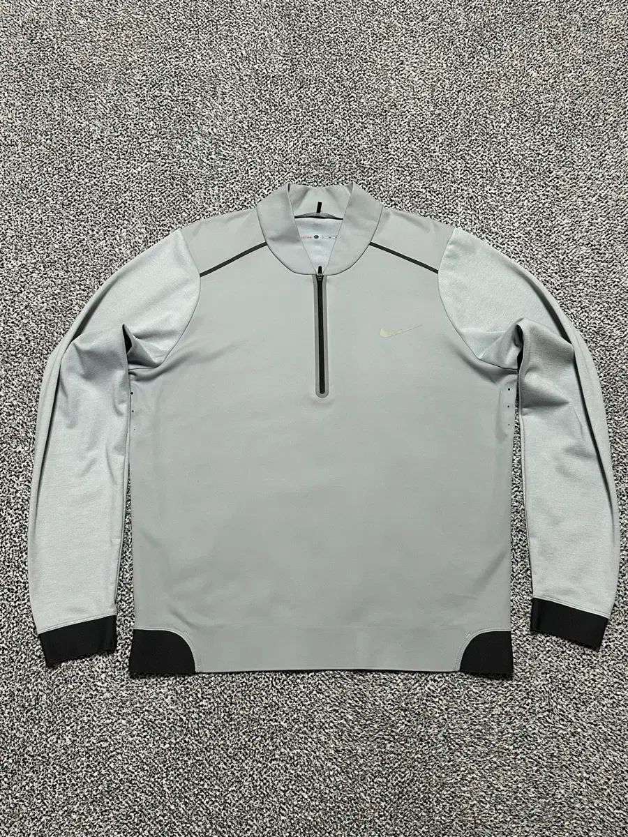 ナイキ タイガー ウッズ メンズ105 ハーフジップ ゴルフ SWING 長袖