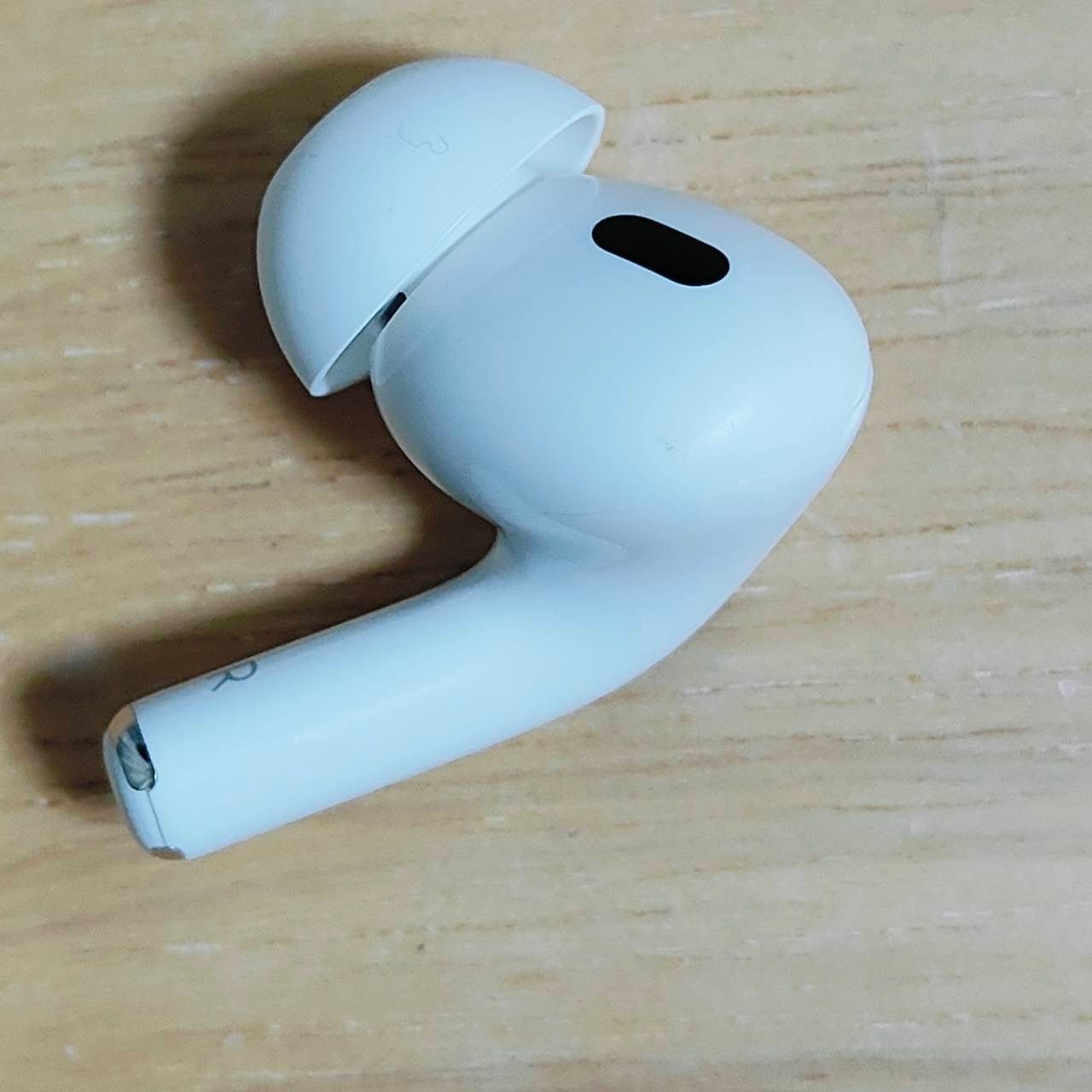Apple AirPods Pro 2世代 片耳 R 片方 右耳 Aランク - メルカリ