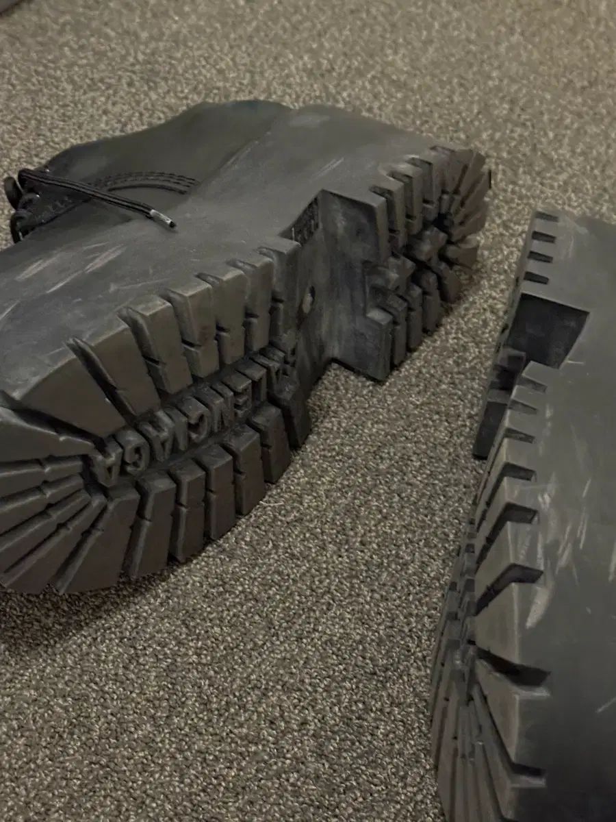 バレンシアガ THE