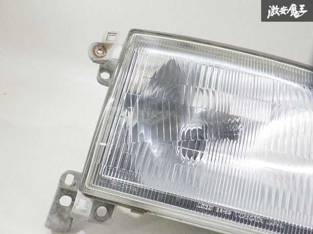 ストア出品】 トヨタ 純正 100系 ハイエース ハロゲン ヘッドライト