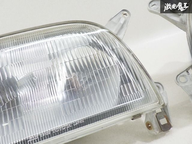 ストア出品】 トヨタ 純正 100系 ハイエース ハロゲン ヘッドライト