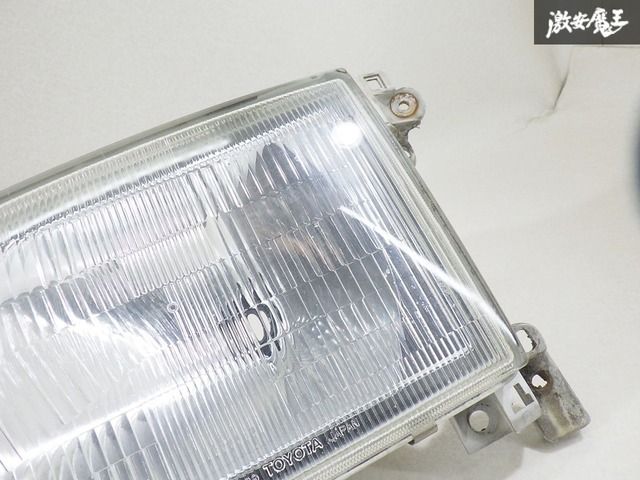 トヨタハイエース100系ハロゲンKOITO 26-89 トヨタ ハイエース 100系 純正 左 ハロゲンヘッドライト KOITO26-89