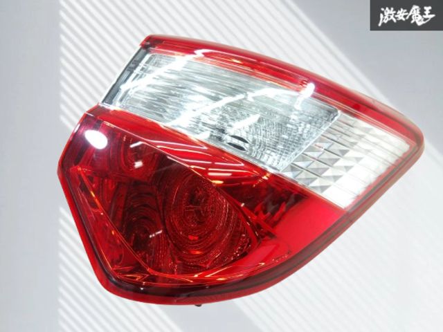 割れ無し!!】トヨタ 純正 KSP130 ヴィッツ 後期 テール テールライト