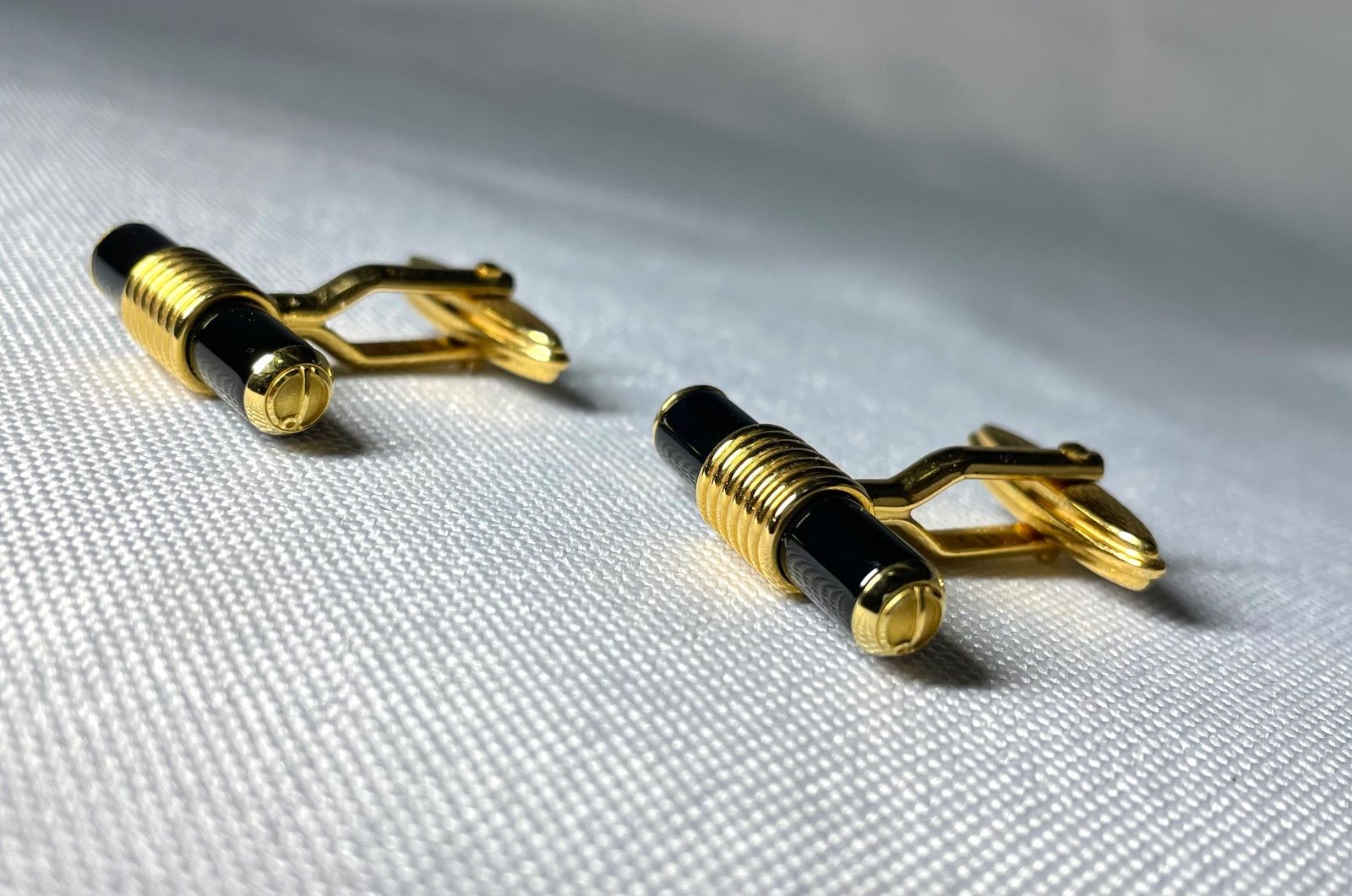 dunhill ダンヒル サイドdロゴ ブラックオニキス＆ゴールド バー型 カフス カフリンクス ボタン メンズ