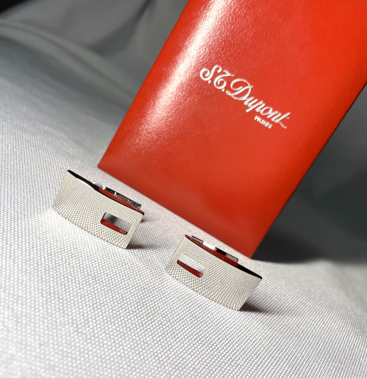 美品 S.T.Dupont デュポン 鏡面シルバー＆くり抜きデザイン スクエア