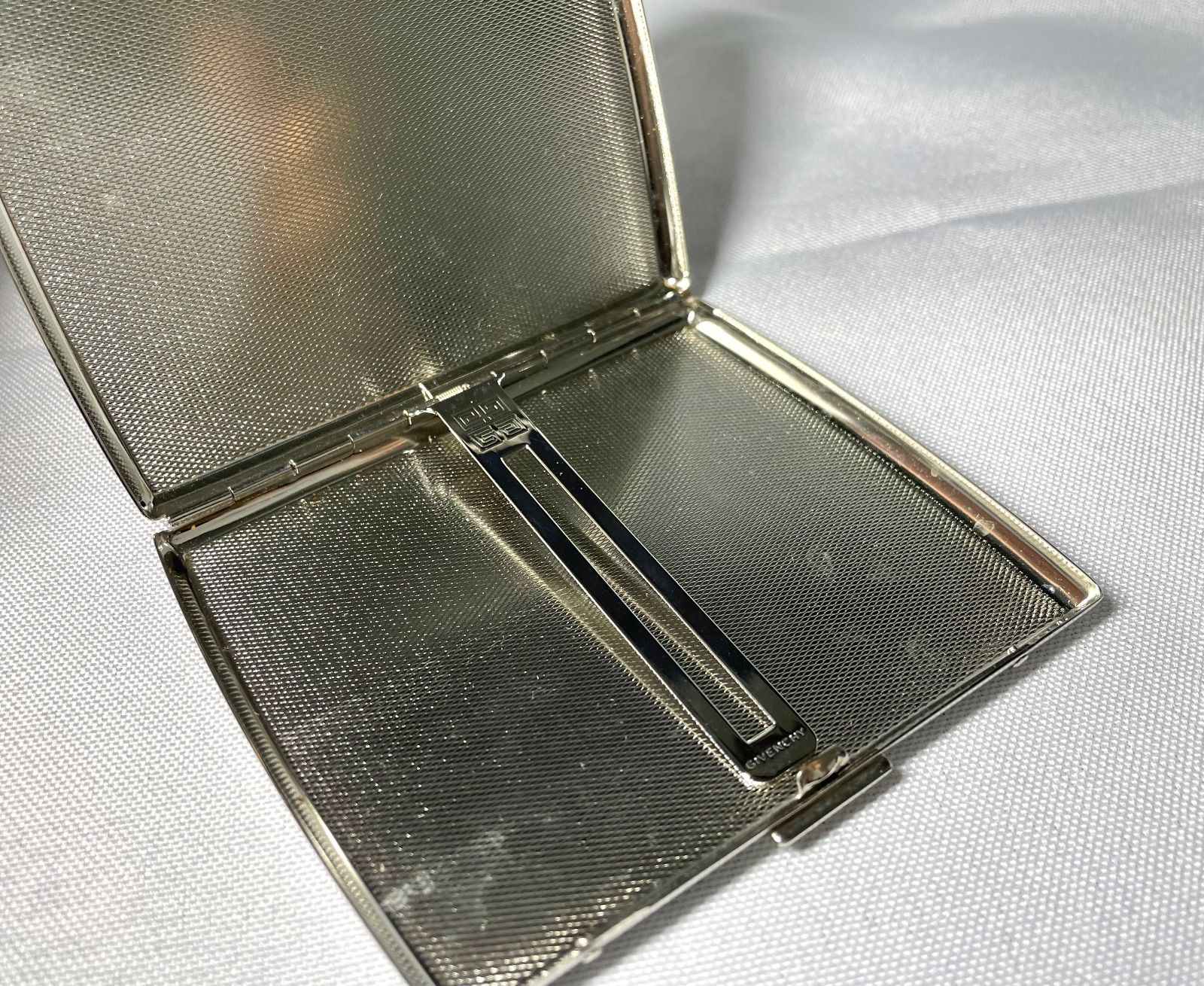 GIVENCHY ジバンシィ 4Gロゴデザイン メタルカードケース 艶消し