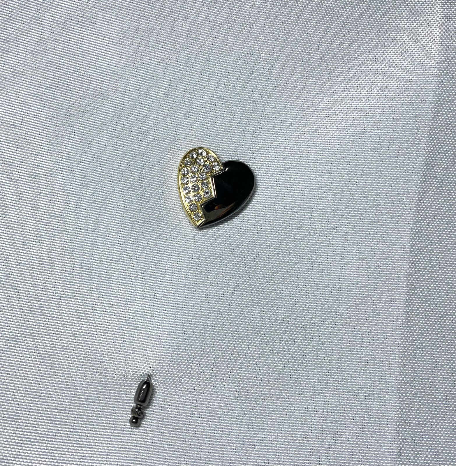 YVES SAINT LAURENT イヴサンローラン ハートデザイン&ラインストーン