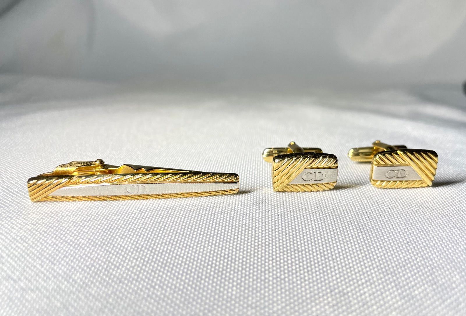 Dior ディオール CDロゴ＆斜めライン ヴィンテージ ゴールド&艶消し