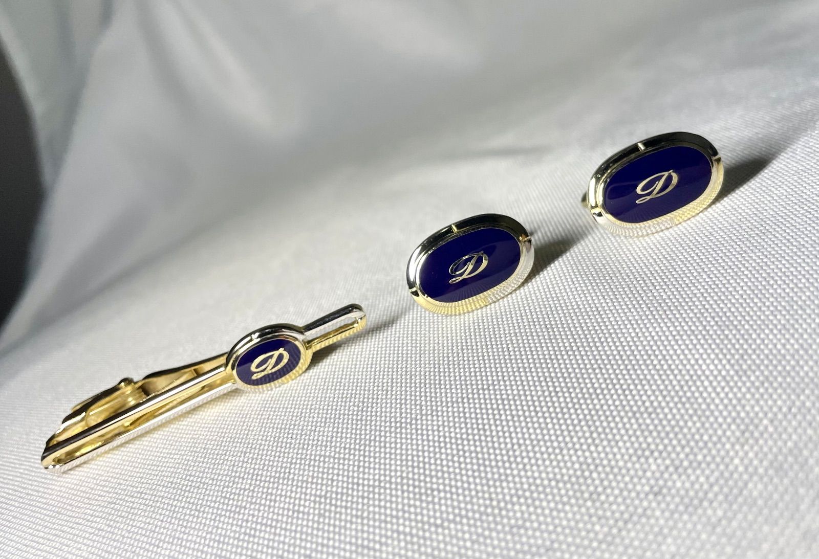 ブルーストーン装飾 ゴールド＆シルバーカフス